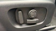 Land Rover Range Rover Velar 3.0 D300 MHEV Dynamic SE 5dr Auto Diesel Estate